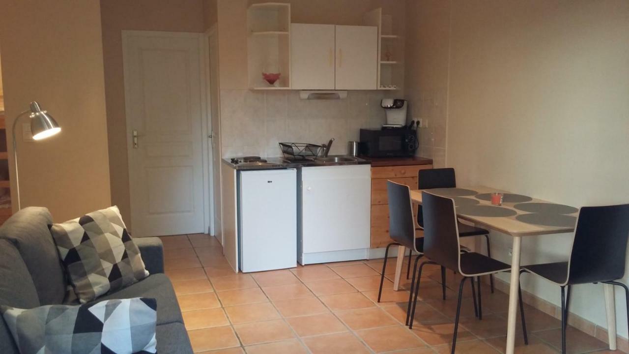 Appartement Dans Propriete Calme En Pleine Nature Charbonnières-les-Bains Εξωτερικό φωτογραφία