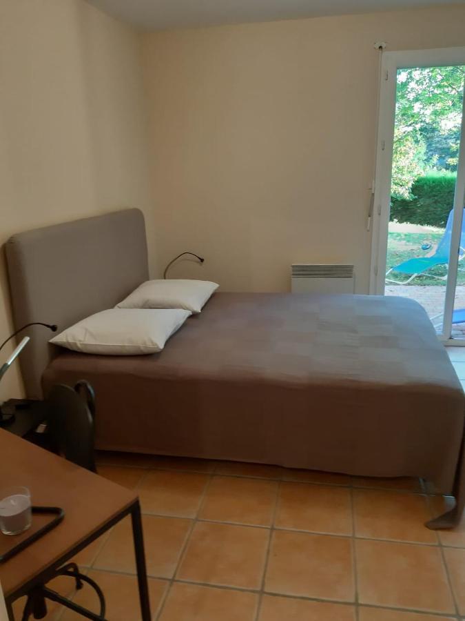 Appartement Dans Propriete Calme En Pleine Nature Charbonnières-les-Bains Εξωτερικό φωτογραφία