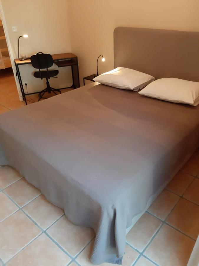 Appartement Dans Propriete Calme En Pleine Nature Charbonnières-les-Bains Εξωτερικό φωτογραφία